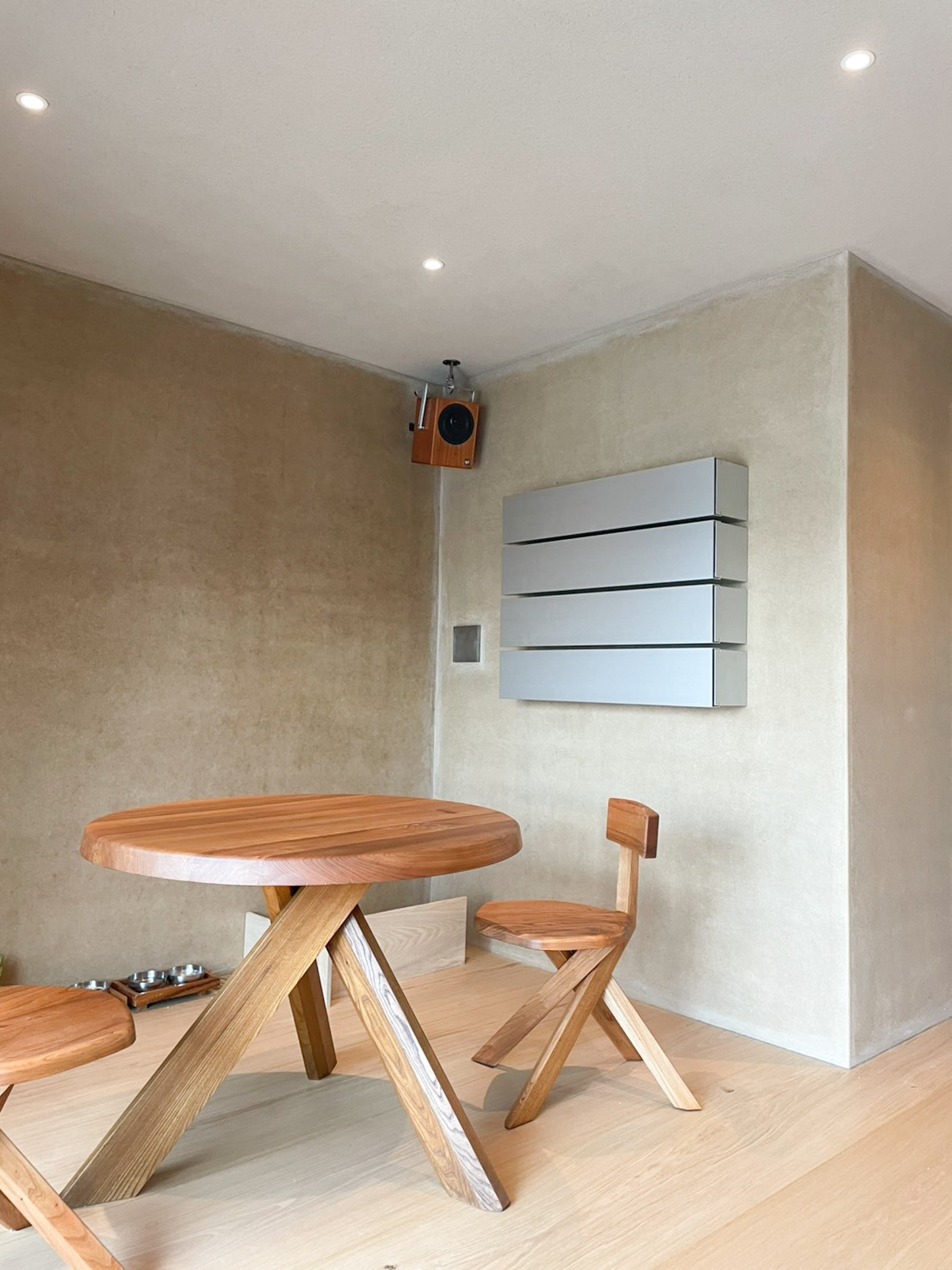 Ceiling Speaker Bracket 02