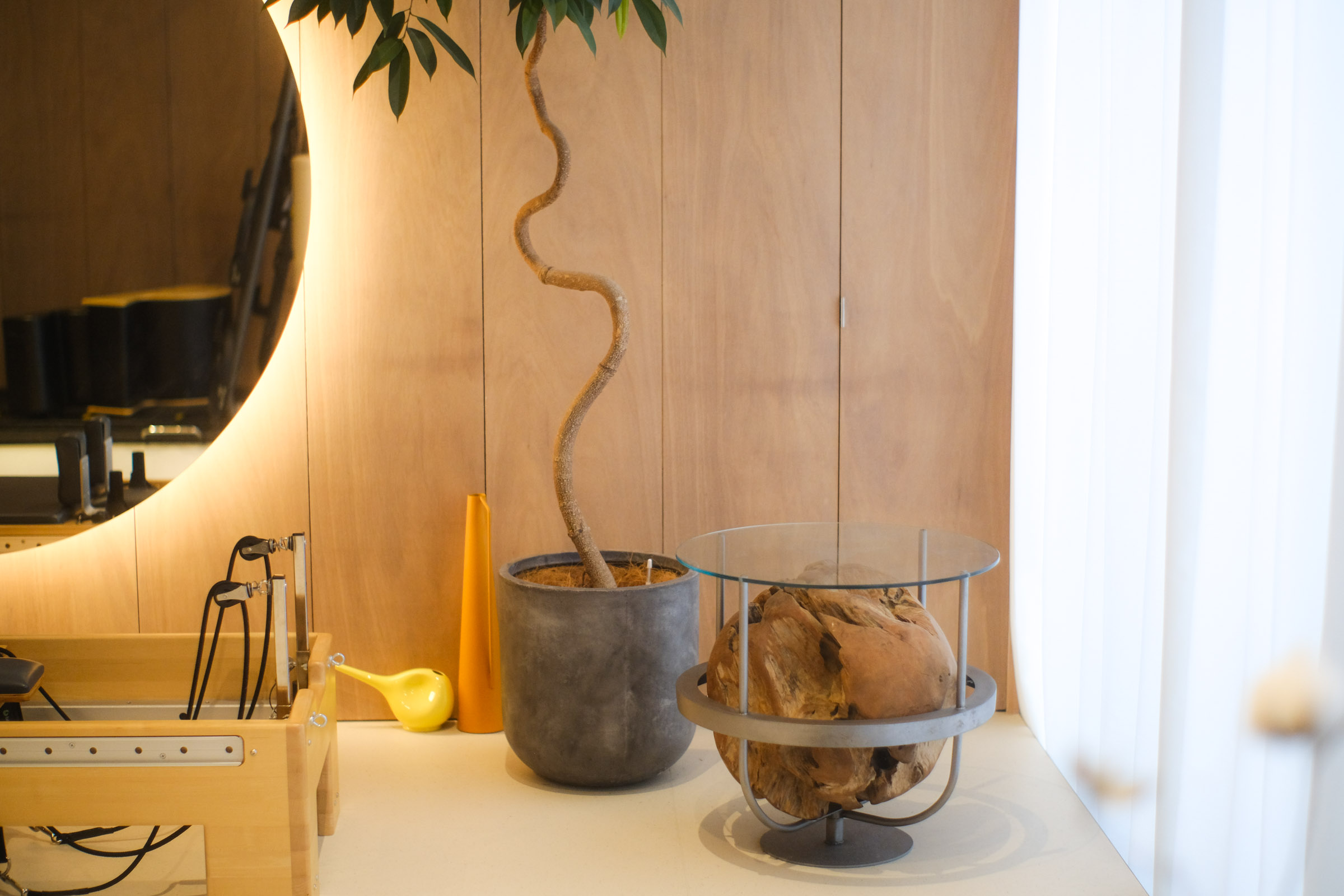 Driftwood Side Table 03