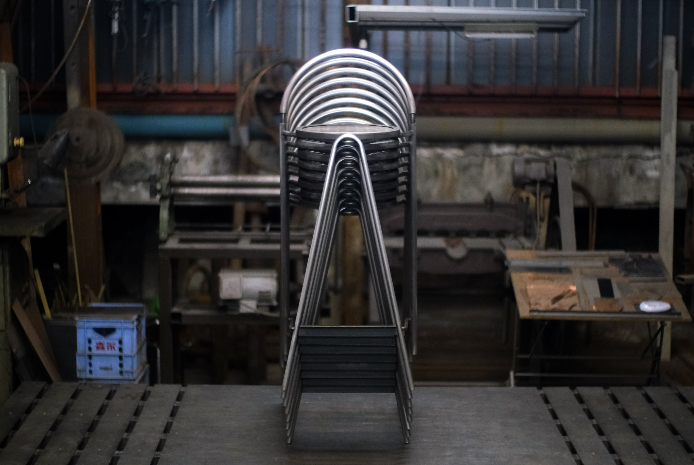 Stacking High Stool 02