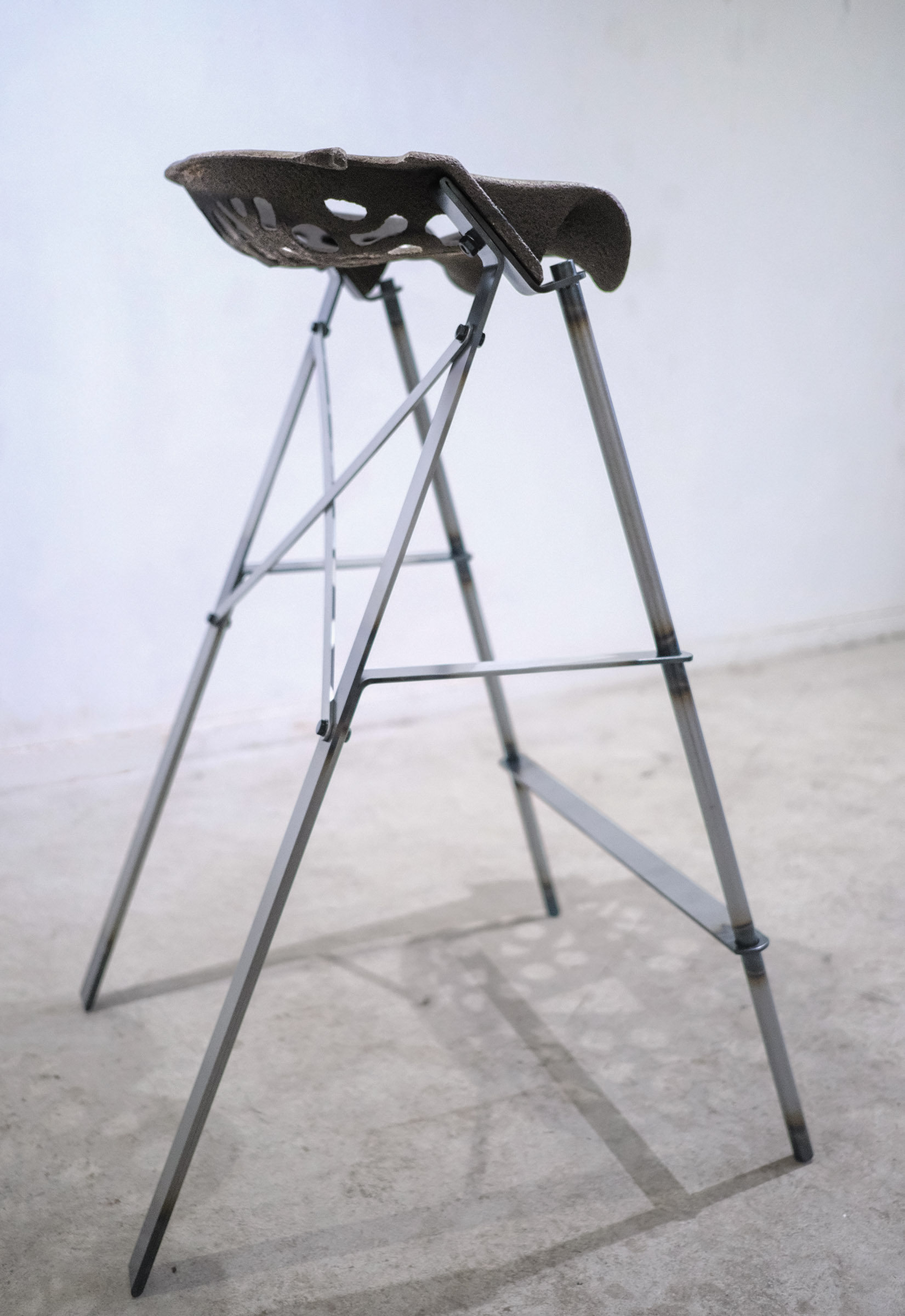 Tractor High Stool 05